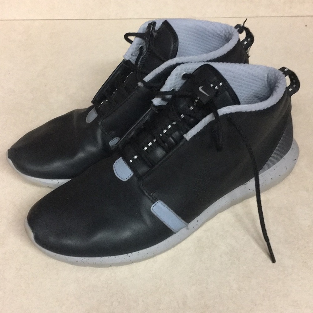 BLACK LEATHER NIKE ROSHE CHUKKA